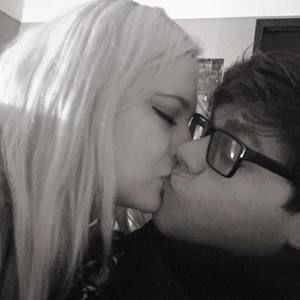 Meet your Posher, Johnny